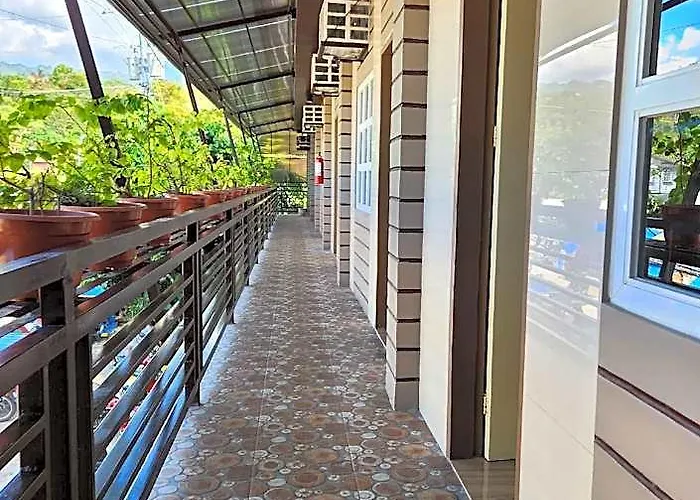 Hotel Maya Badian Powered By Cocotel Cebu Stadt